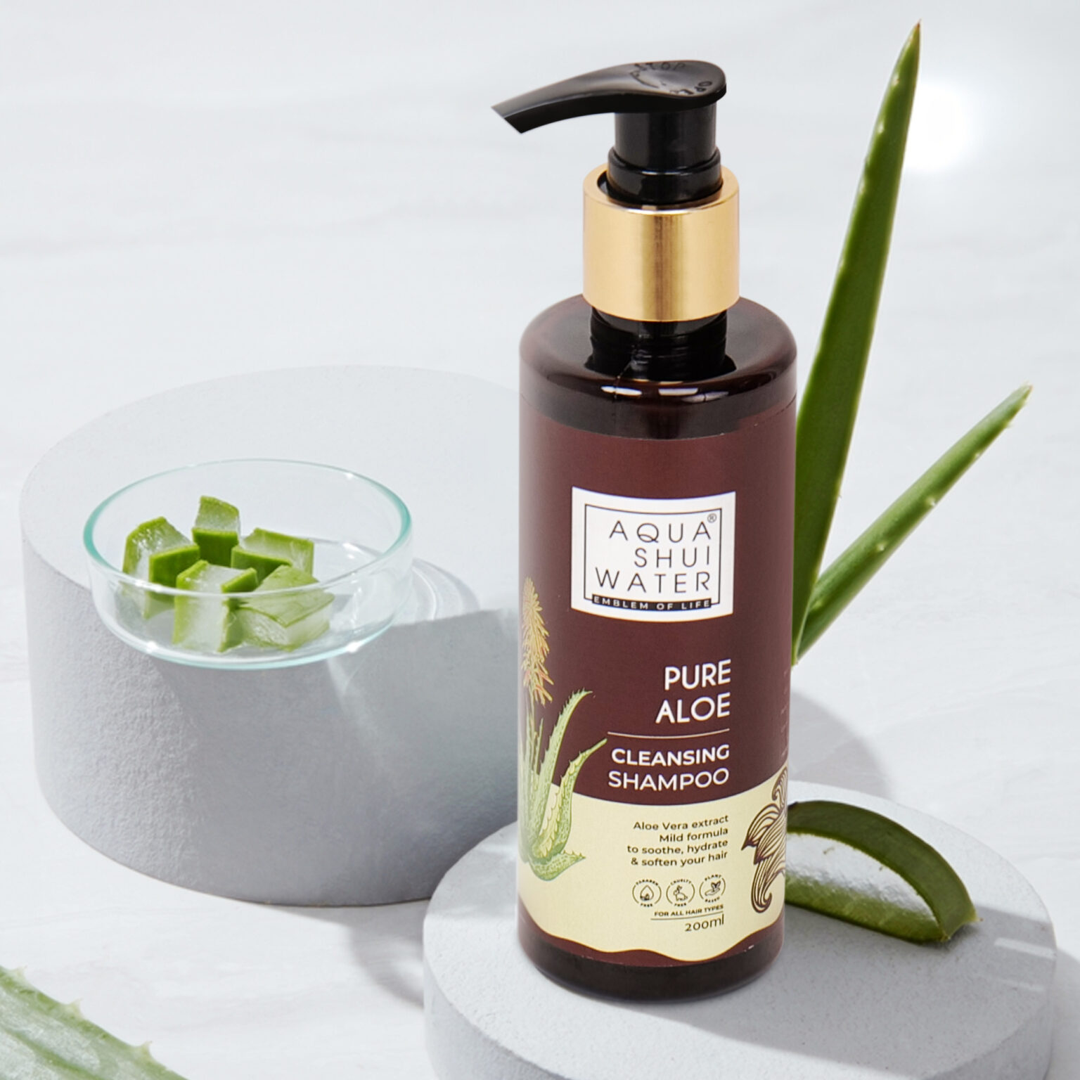 face cleanser aloe vera Aloe Gel Cleanser for Dry and Sensitive Skin – Onsen Secret main image 0